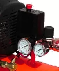 Компрессор масляный поршневой прямой привод Elitech КПМ 200/24 ПРОМО купить в Перми