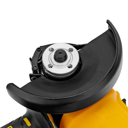 Машина шлифовальная угловая Denzel AG125-1500 26907, 1500 Вт, 125 мм, 3000-11000 об/мин купить в Перми