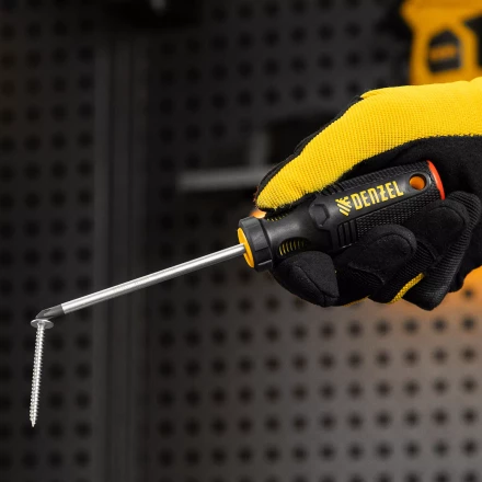 Отвертка, PH1х100 мм, S2, 3к рукоятка Denzel 121747 купить в Перми