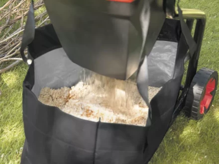 Измельчитель садовый B&amp;D GS2400-QS купить в Перми