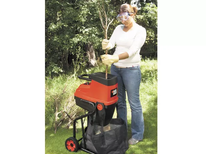 Измельчитель садовый B&amp;D GS2400-QS купить в Перми