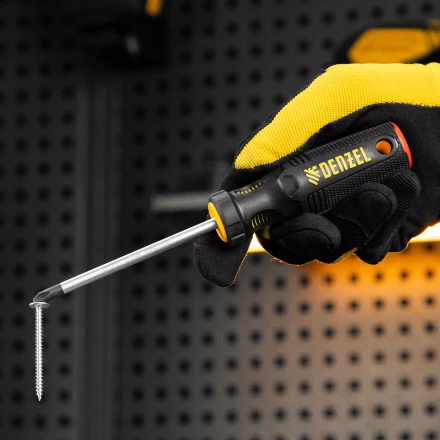 Отвертка, PH2х100 мм, S2, 3к рукоятка Denzel 121787 купить в Перми