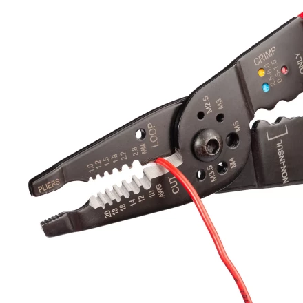 Многофункциональный стриппер КВТ WS-01F для снятия изоляции с проводов 0.5–4.0 мм (101541) купить в Перми