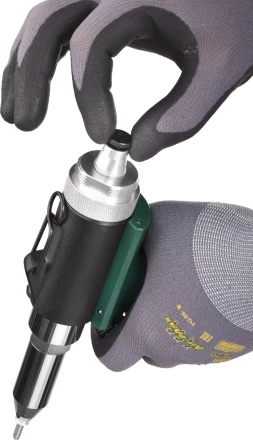 Заклепочник пневматический, KRAFTOOL 31188, корпус из композит материалов, для заклепок из нержав стали, 2,4-3,2-4-4,8мм 31188 купить в Перми