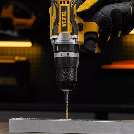 Сверло спиральное по металлу Denzel 4 x 75 мм, Р6М5, Golden Tip, 718229 купить в Перми