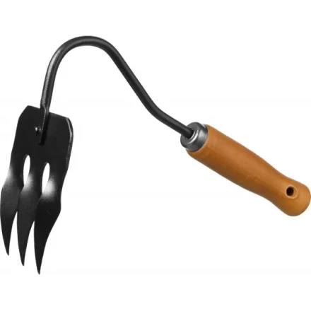 GRINDA PROLine. Грабли-рыхлитель 3-хзубые с деревянной ручкой 120х86х265мм 421514 купить в Перми