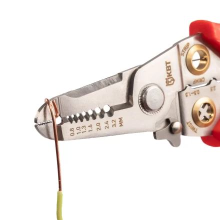 Многофункциональный стриппер КВТ WSS-02 для снятия изоляции с проводов 0.5–6.0 мм (102399) купить в Перми