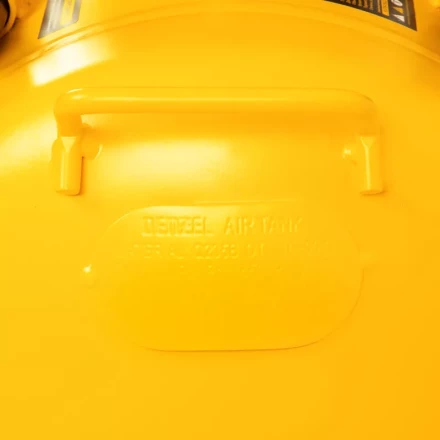 Компрессор безмасляный, малошумный DLS 1800/100,1800 Вт, 3x600, 100 л, 345 л/мин// Denzel 58028 купить в Перми