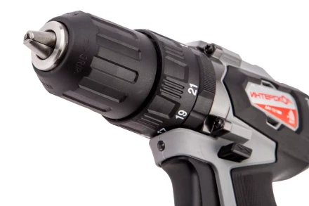 Аккумуляторная дрель-шуруповерт ИНТЕРСКОЛ ДАУ-13/18ВК (573.1.2.70) Li-ion АПИ (кейс, 2 х 1,5Ач, ЗУ) купить в Перми