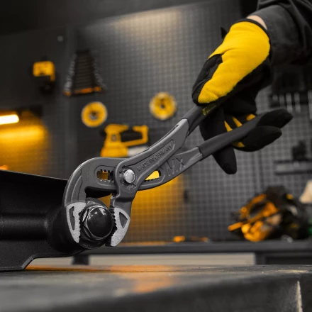 Клещи переставные Denzel 17907, кнопочный механизм, обливные рукоятки, 300 мм купить в Перми