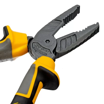 Плоскогубцы комбинированные 165 мм Denzel 17080, трехкомпонентные рукоятки купить в Перми