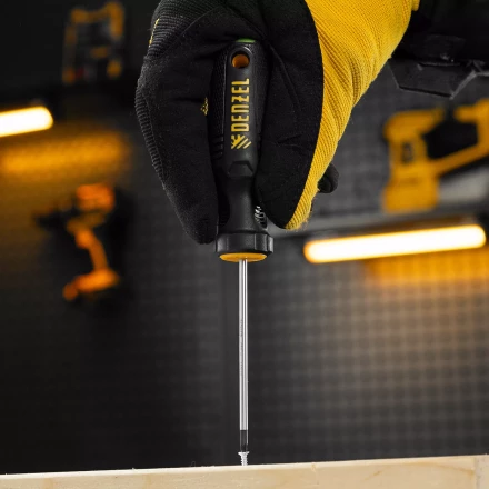 Отвертка, PZ0x75 мм, S2, 3к рукоятка Denzel 122037 купить в Перми