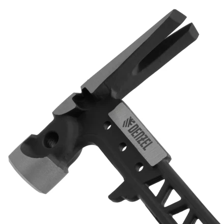 Молоток строительный 450 г, цельнокованый,боек с магнитом, двухкомп. обрезин. рук-ка Denzel 10468 купить в Перми