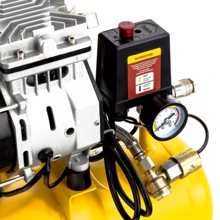 Компрессор безмаслянный Denzel DLS650/10 малошумный 58021 купить в Перми