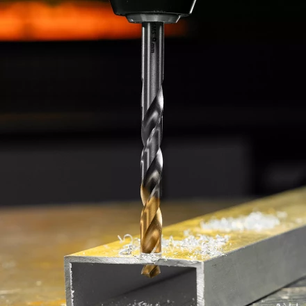 Сверло спиральное по металлу Denzel, 9 x 125 мм, Р6М5, Golden Tip, 718241 купить в Перми