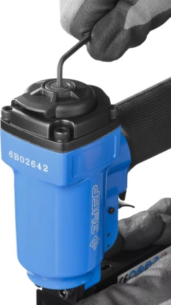 Степлер (скобозабиватель) пневматический для скоб тип 53F (10-22 мм) и тип 140 (10-14 мм) 3190 серия ПРОФЕССИОНАЛ купить в Перми