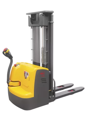 Штабелер самоходный 1,5 т 5,6 м XILIN CDDR15-III Li-ion 24/230 В/Ач (сопровождаемый) 1042409 купить в Перми