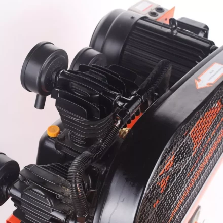 Компрессор масляный поршневой ременной PATRIOT PTR100/670 купить в Перми