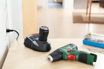 Аккумуляторная дрель BOSCH PSR 10,8 LI-2 (0.603.972.909) купить в Перми