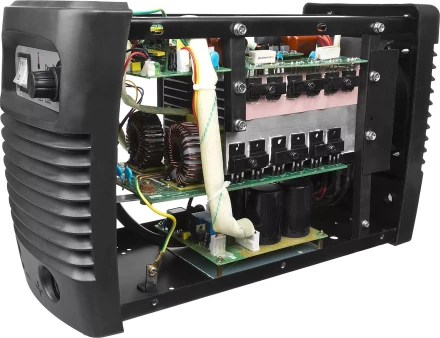 Инвертор ЗУБР сварочный, электр. 1,6-3,2 мм, А20-140, 1*220В ЗАС-140 купить в Перми