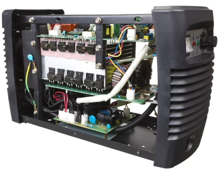 Инвертор ЗУБР сварочный, электр. 1,6-3,2 мм, А20-140, 1*220В ЗАС-140 купить в Перми