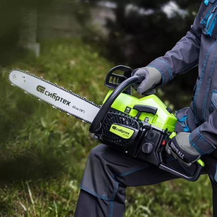 Пила цепная бензиновая Сибртех БП-5245 95209, 52 см3, шина 45 см, шаг 0.325, паз 1,5 мм, 72 звена купить в Перми