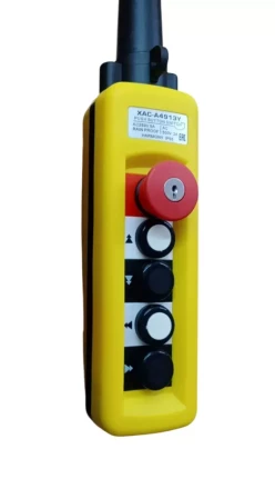 Пульт управления XAC-A4913Y для тали (4 кнопки, 2 скорости, ключ-марка, стоп, IP65, 380В) 1044631 купить в Перми