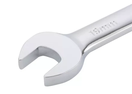 Набор ключей комбинированных с трещоткой, 8 - 19 мм, 7шт., шарнирные, CrV GROSS 14891 купить в Перми