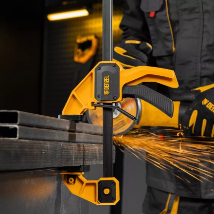 Струбцина F-образная Denzel, быстрозажимная, 600 х 80 мм, усиленный нейлоновый корпус 20508 купить в Перми