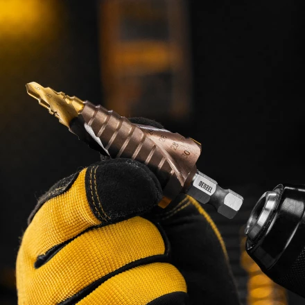 Сверло ступенчатое Denzel 723614, 6-8-10-12-14-16-18-20-22-24-26-28-30мм, Р6М5К5, 6-гр. хвостовик купить в Перми