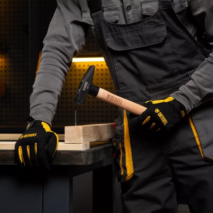 Молоток слесарный, 500 г Denzel, кованый квадратный боек, буковая рукоятка, 10429 купить в Перми