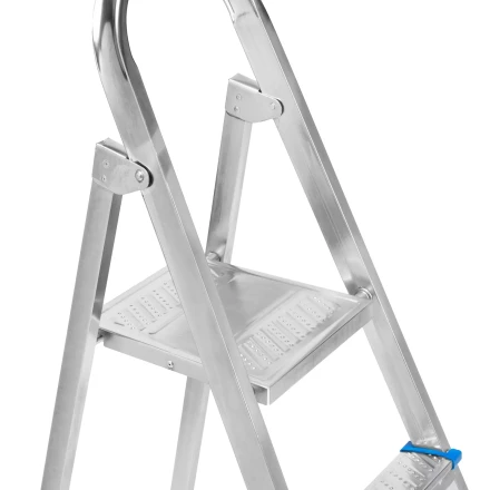 Стремянка Сибртех 97836, 4 ступени, стальная, оцинкованная купить в Перми