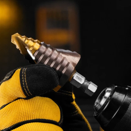 Сверло ступенчатое Denzel 723615, 9-12-15-18-21-24-27-30-33-36 мм, Р6М5К5, 6-гр. хвостовик купить в Перми