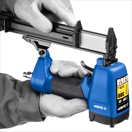 ЗУБР Т300-30 пневматический нейлер для гвоздей 18Ga, тип 300 (10-30 мм), Профессионал (31932) купить в Перми