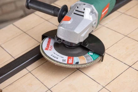 Круг Лепестковый Торцевой (КЛТ) HAMMER КЛТ 1 Ф180х22 Р80 213-032 купить в Перми