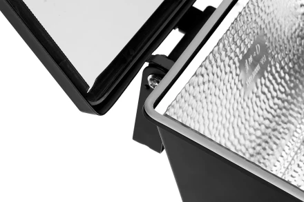 Прожектор STAYER &quot;MASTER&quot; MAXLight галогенный, с дугой крепления под установку, черный, 1000Вт 57105-B купить в Перми