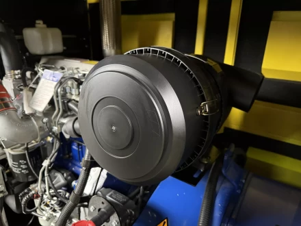 Дизельный генератор Vektor AD-120Y-T400 в шумозащитном кожухе с АВР купить в Перми