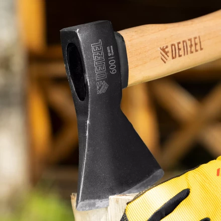 Топор, 600 г Denzel, кованый, буковое топорище 21631 купить в Перми
