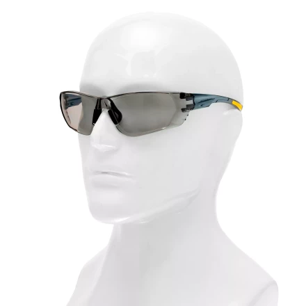 Очки защитные открытые Denzel 89200, поликарбонатные, дымчатая линза купить в Перми