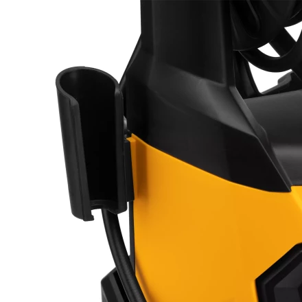 Моечная машина высокого давления Denzel 58229 R-170D, 2000 Вт, 170 бар, 360 л/ч, с барабаном купить в Перми