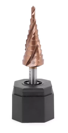 Ступенчатое сверло MESSER HSS CO  4-22х10 с кобальтовым покрытием и тремя спиральными канавками. купить в Перми