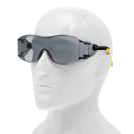 Очки защитные открытые Denzel 89203, поликарбонатные, увеличенная дымчатая линза, регулируемые дужки купить в Перми