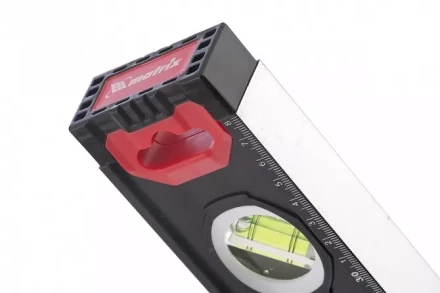 Уровень алюминиевый усиленный 1000 мм MATRIX 2 компонентные рукоятки артикул 34363 купить в Перми