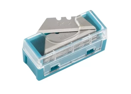 Лезвия МИНИ 9 мм трапециевидные пластиковый пенал 15 шт GROSS 79373 купить в Перми