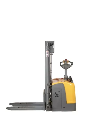 Штабелер самоходный 2,0 т 4,5 м XILIN CDDK20 24/300 В/Ач ЭУР, выдв. опоры (с платформой) 1005280 купить в Перми