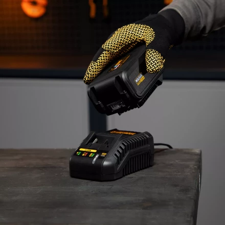 Батарея аккумуляторная Denzel IB-18-4.0, Li-Ion, 18 В, 4.0 А/ч 28434 купить в Перми