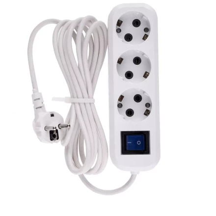 Удлинитель бытовой с заземлением и выключателем 3 м 3 розетки 10 A серия УХз10 Denzel 95971 купить в Перми