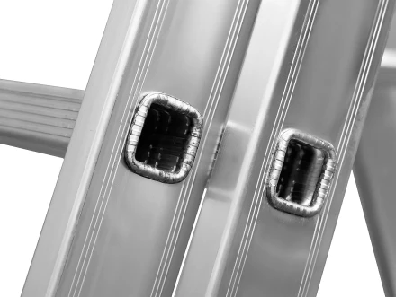 Лестница ЗУБР универсальная, двухсекционная со стабилизатором, 8 ступеней 38821-08 купить в Перми