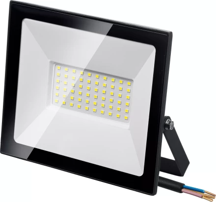 ЗУБР ПСК-50, 50 Вт, 6500 К, IP 65, светодиодный прожектор, Профессионал (57141-50) купить в Перми