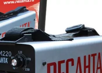 Сварочный инвертор Ресанта САИ-220 в кейсе купить в Перми